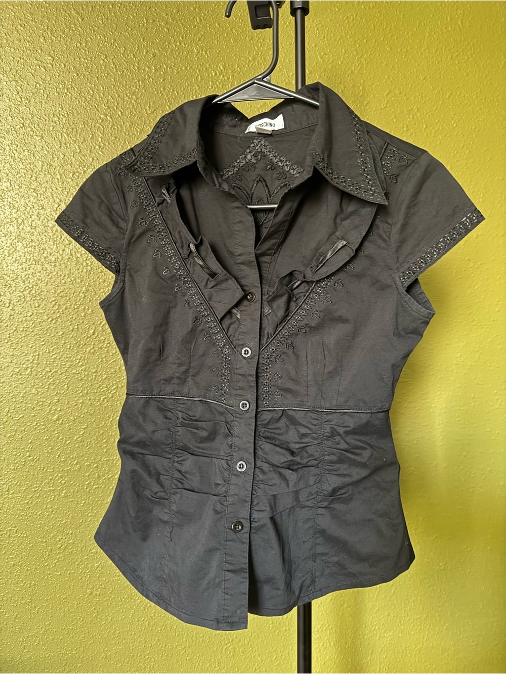 Moschino Black Cotton Ruffle Embroidered Button-Front Shirt size 0 aka XS